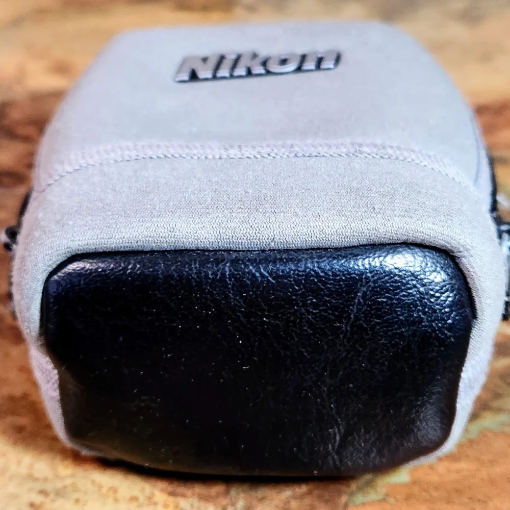 Genuine Nikon Cool Pix Small Soft Gray Case / Bag • Zipper Closure Works Good •